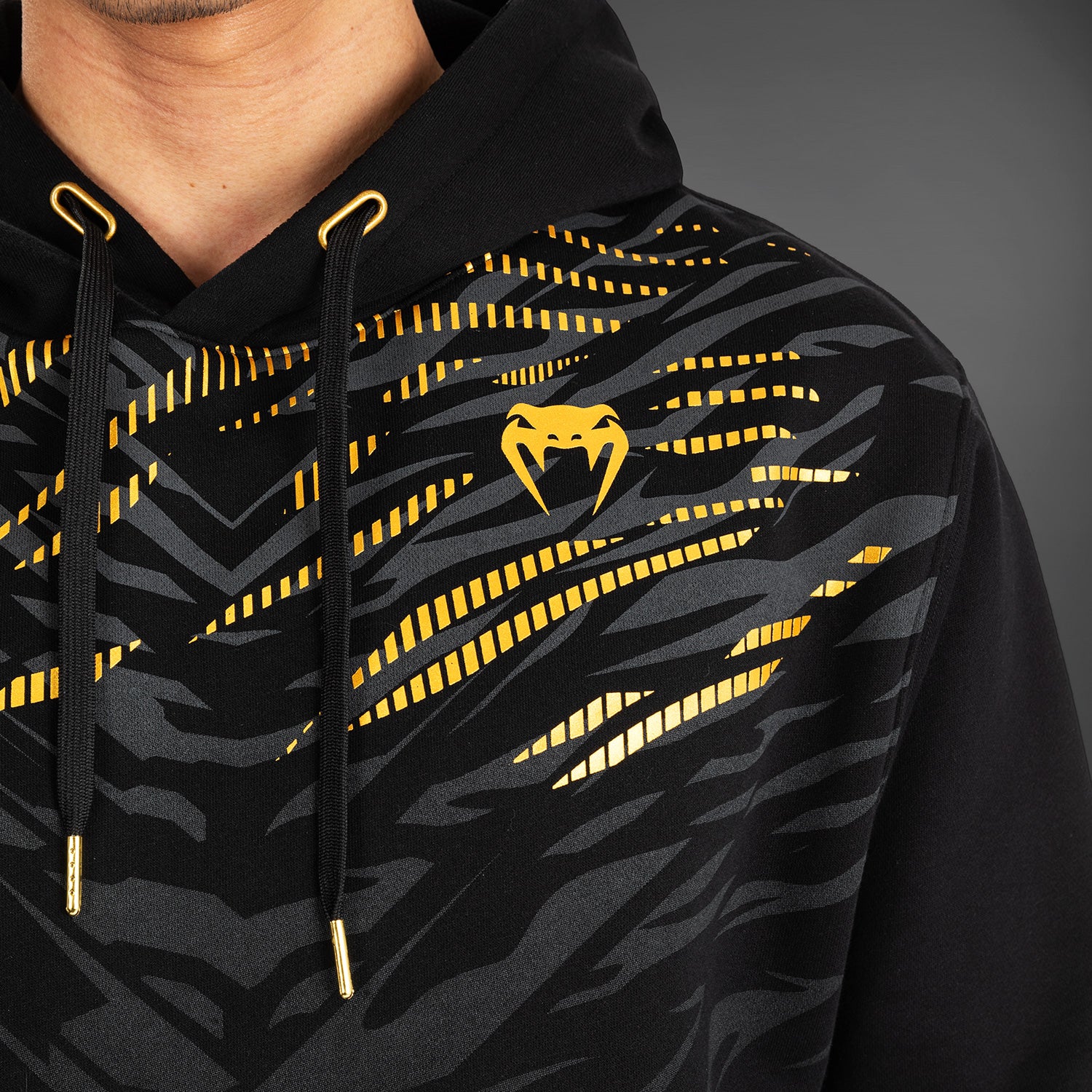 UFC Fusion by Venum Men’s Replica Pullover Hoodie - Champion - Image 7