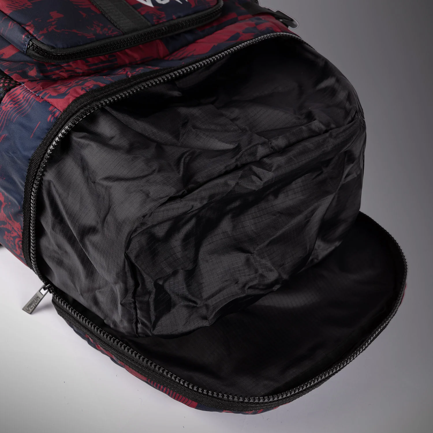 Unisex UFC Zenith by Venum Burgundy Authentic Fight Week Gear Bag - Image 7