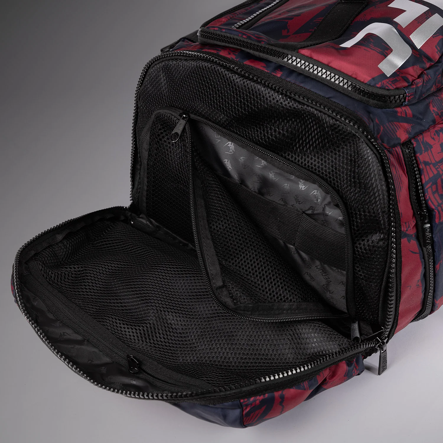 Unisex UFC Zenith by Venum Burgundy Authentic Fight Week Gear Bag - Image 9