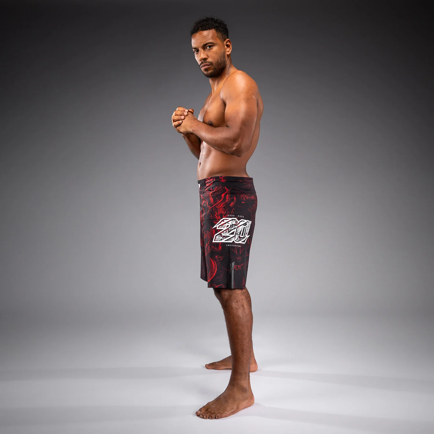 Venum 20th Anniversary Fightshorts - Black/Red - Image 7