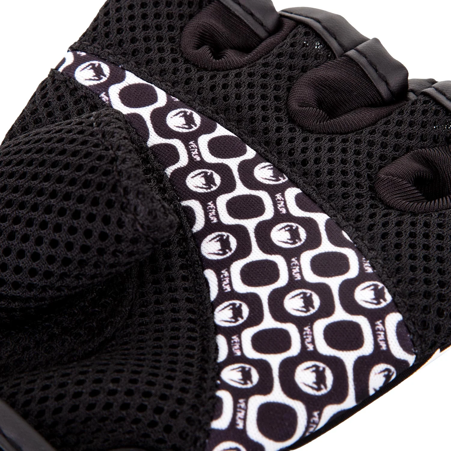 Venum Aero Body Fitness Gloves - Black/White - Image 4