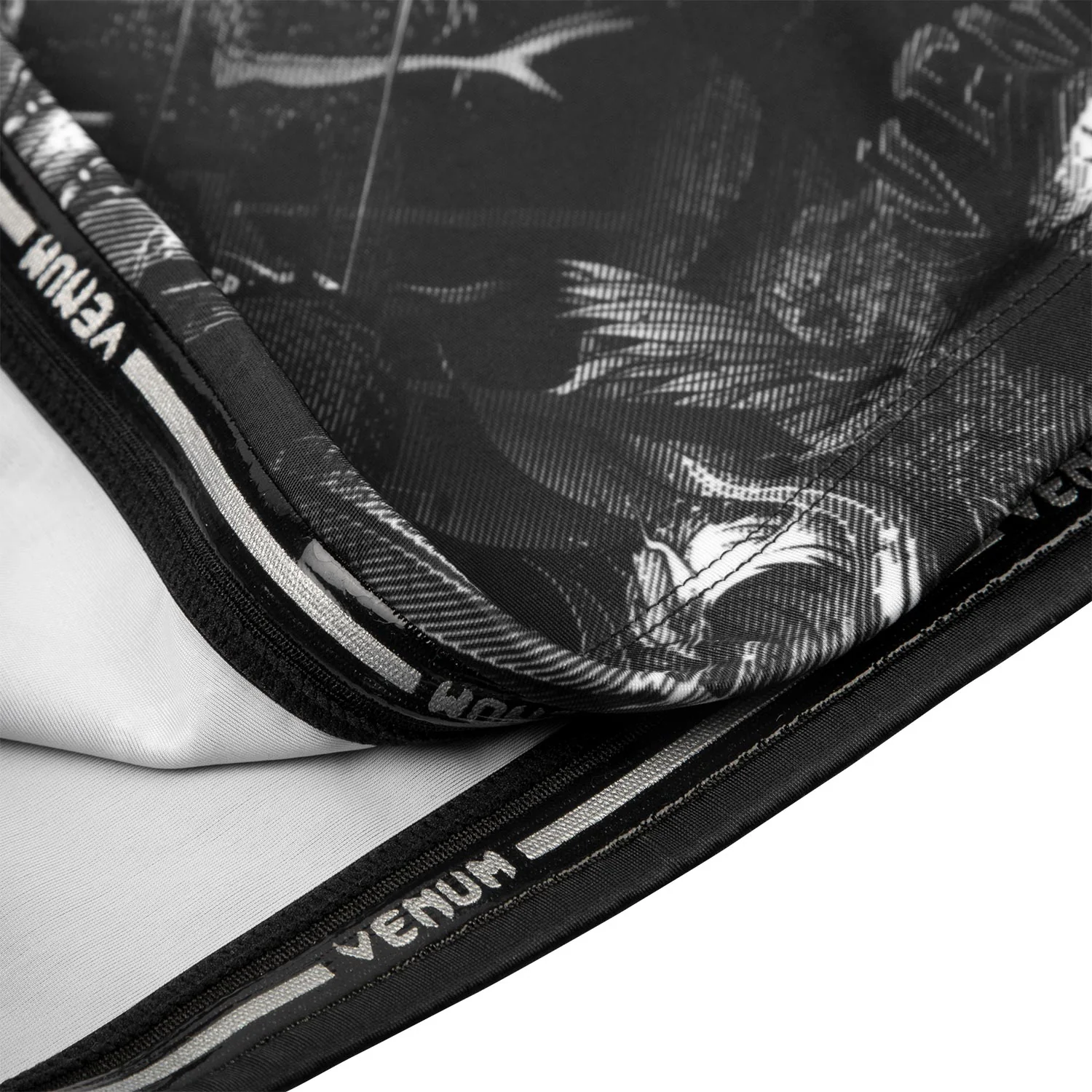 Venum Art Rashguard - Long Sleeves - Black/White - Image 6