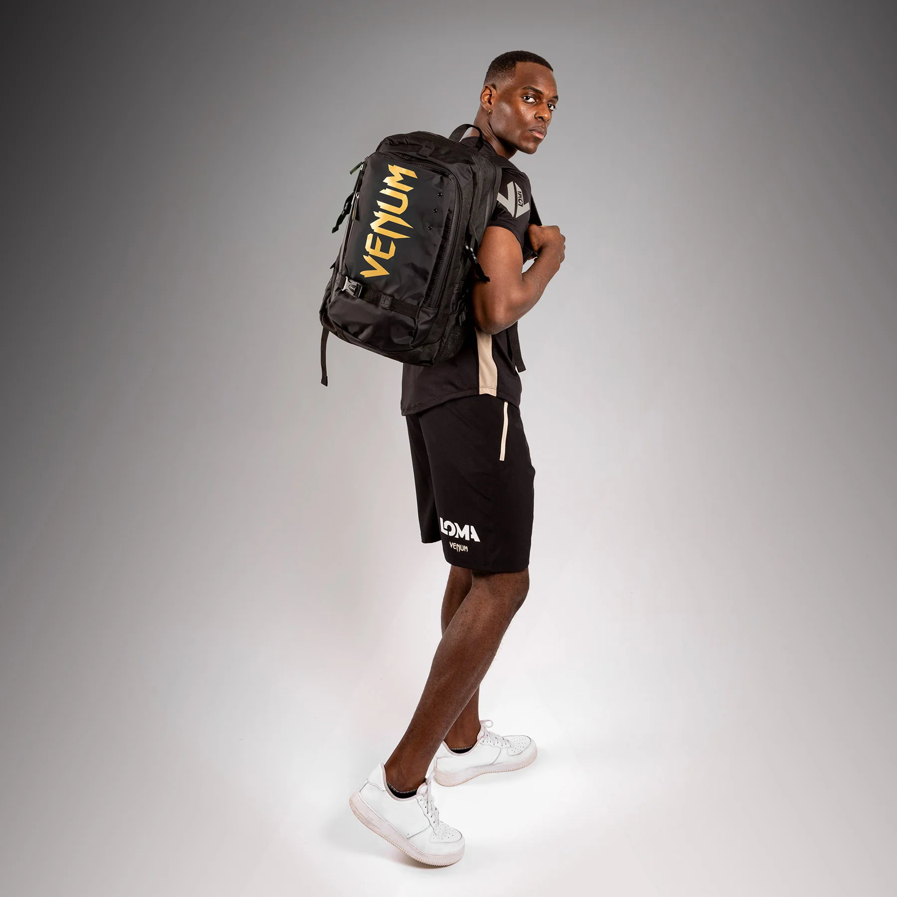 Venum Challenger Pro Evo BackPack - Black/Gold - Image 2