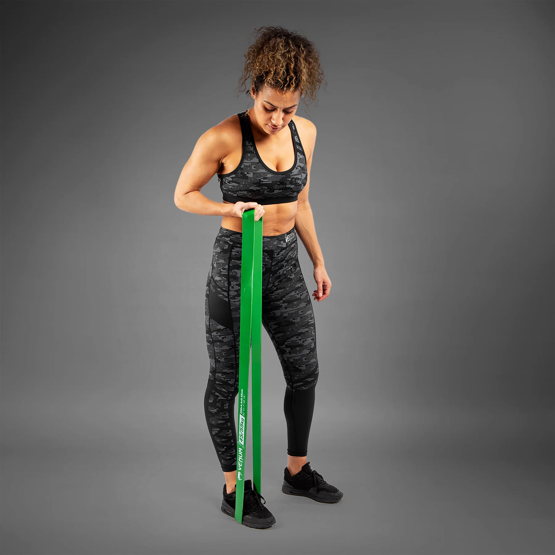 Venum Challenger Resistance Band - Green - 100-120lbs - Image 2