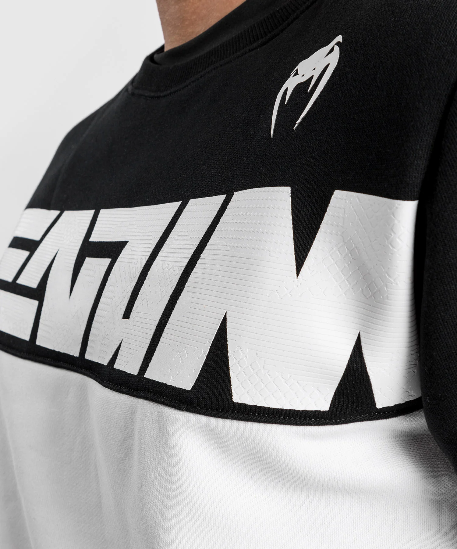 Venum Connect Crewneck Sweatshirt - Black/White - Image 5