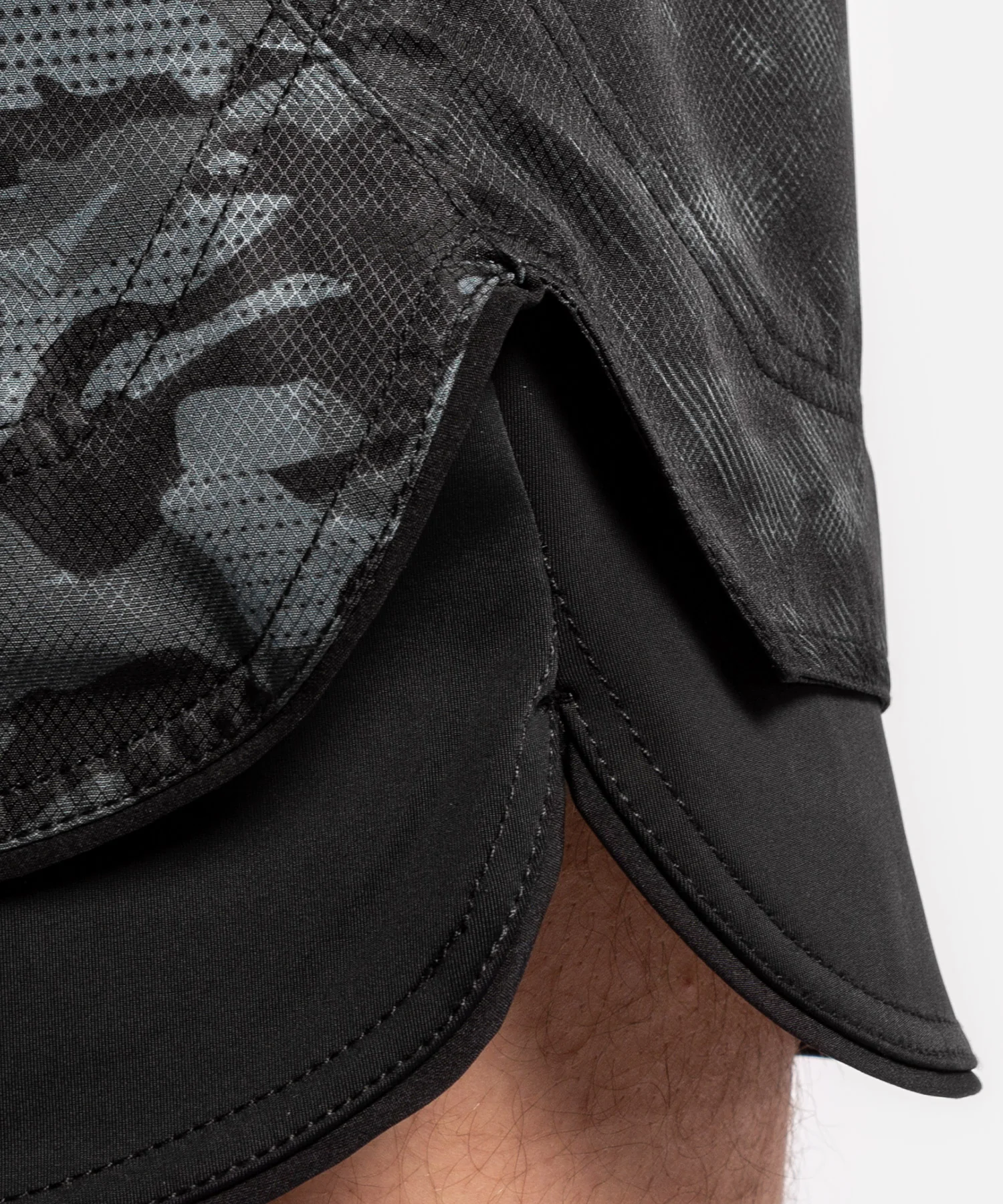 Venum Defender Fightshort - Dark camo - Image 7