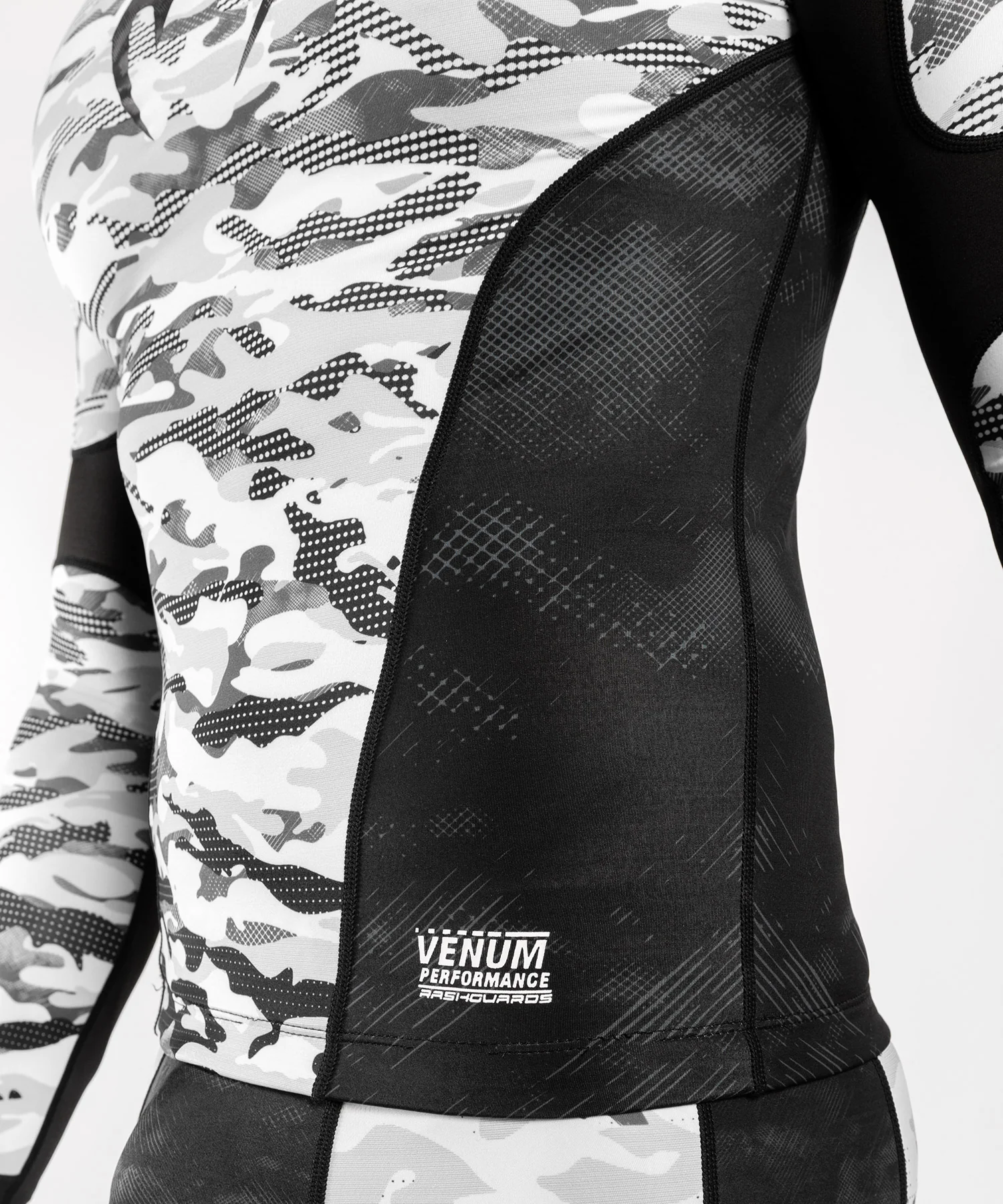 Venum Defender Rashguard - Long Sleeves - Urban Camo - Image 5