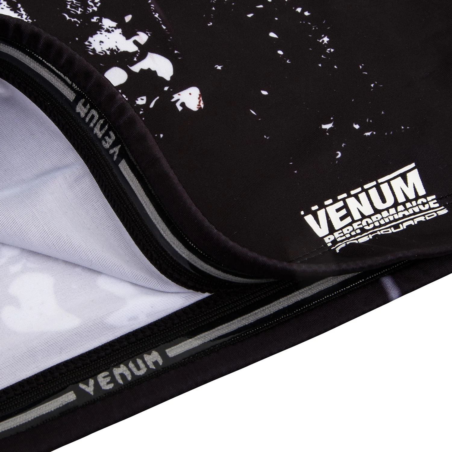Venum Gorilla Rashguard - Short Sleeves - Black - Image 9