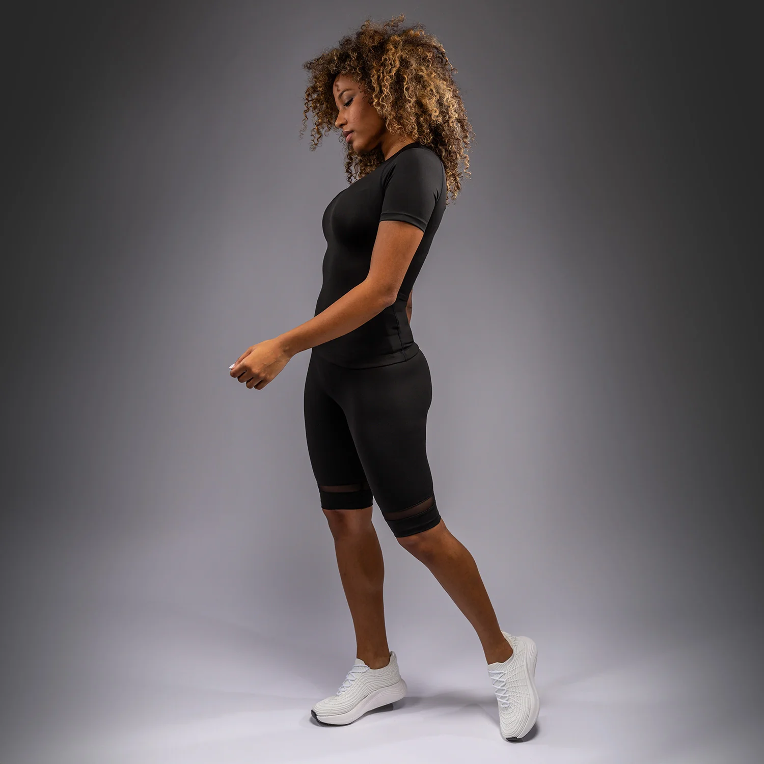 Venum Halo Women's Rashguard Short Sleeves - Black - Image 2