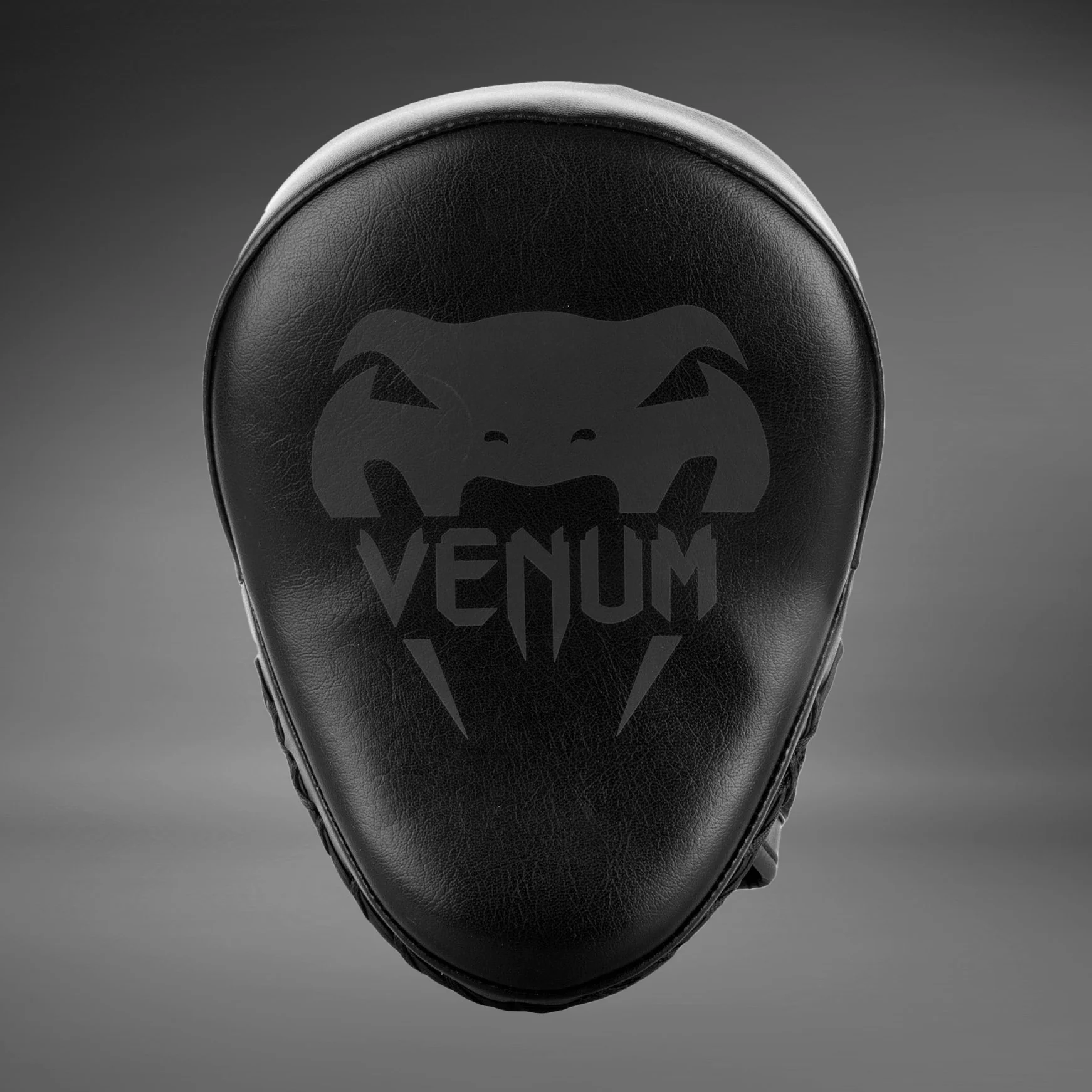 Venum Light Focus Mitts - Black/Black (Pair) - Image 2