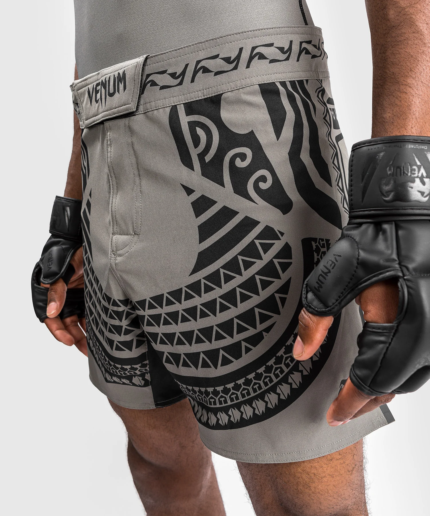 Venum Nakahi Fightshort - Grey - Image 9