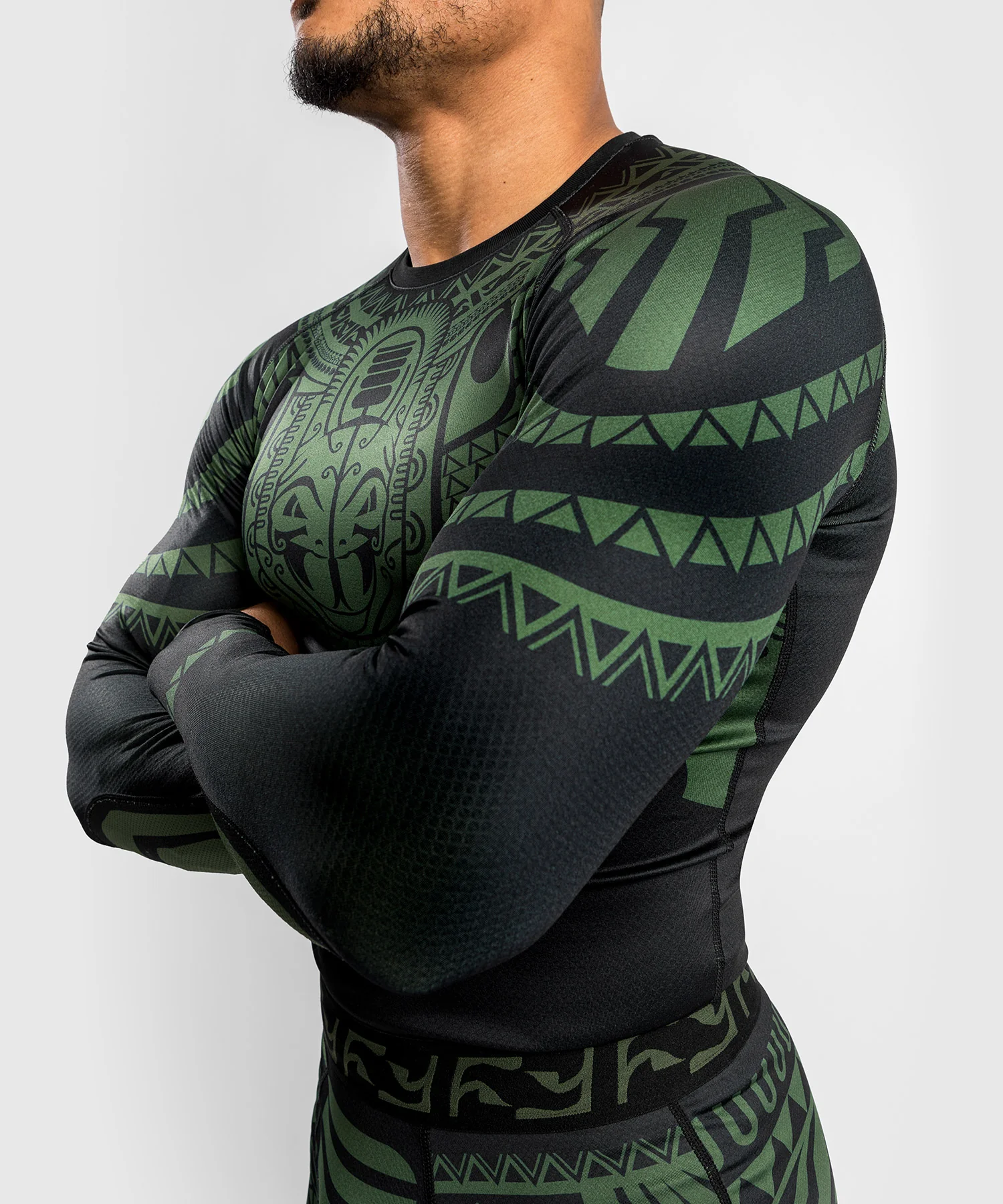 Venum Nakahi Rashguard - Long Sleeves - Black/Khaki - Image 5