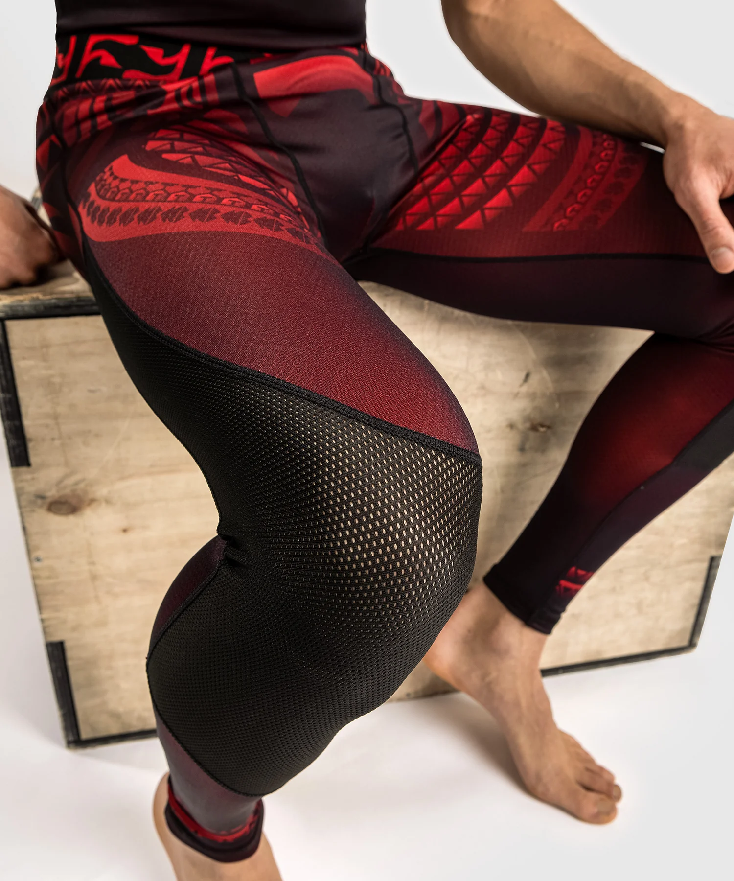 Venum Nakahi Spats - Black/Red - Image 6
