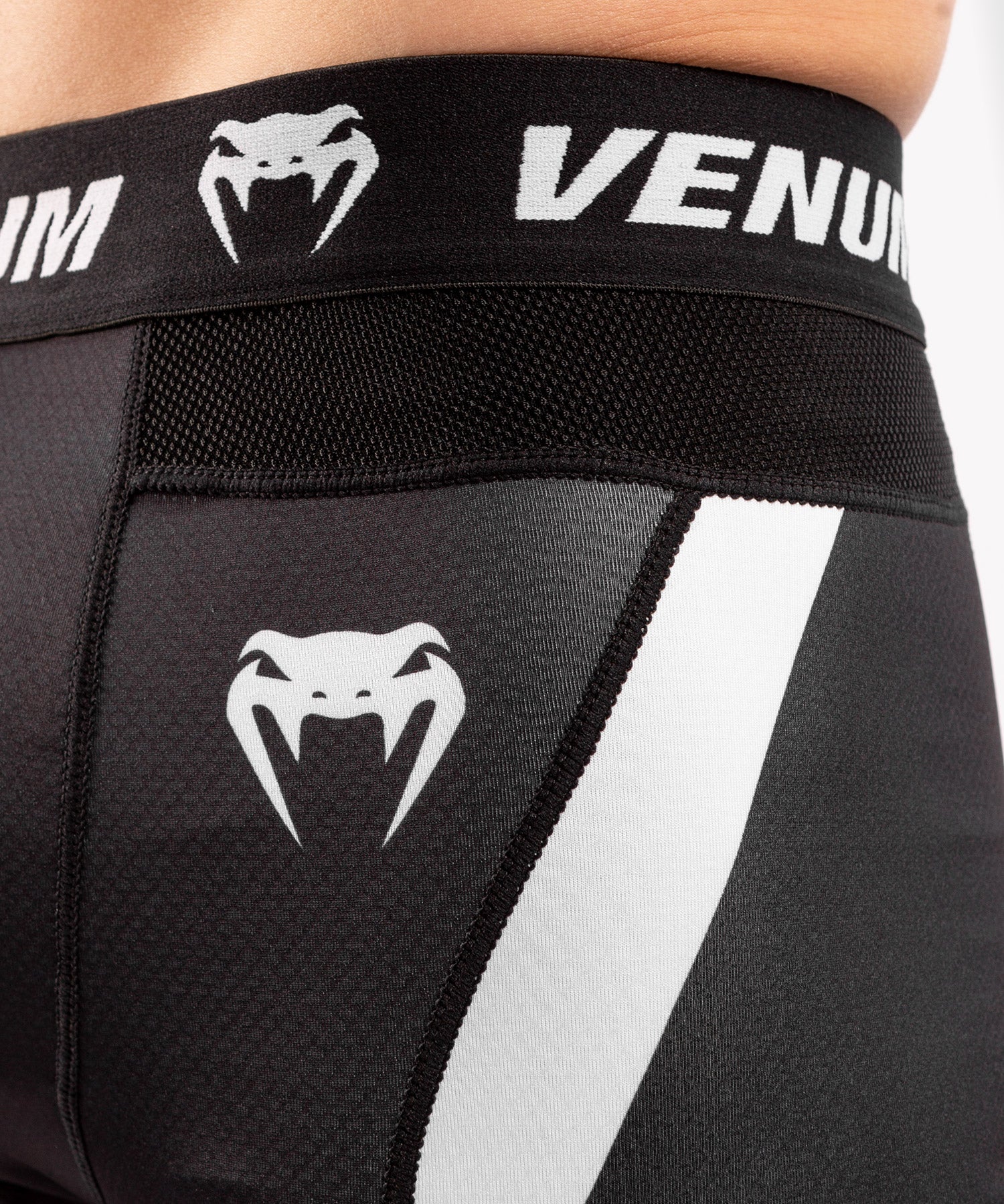 Venum NoGi 3.0 Vale Tudo Shorts - Black/White - Image 6