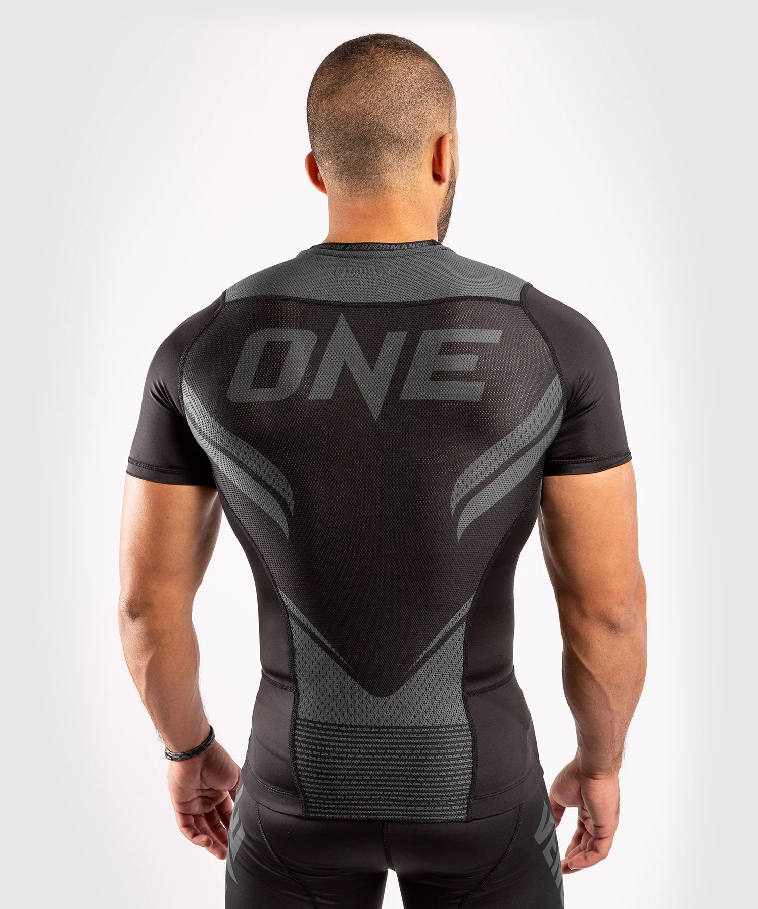 Venum ONE FC Impact Rashguard - short sleeves - Black/Black - Image 2