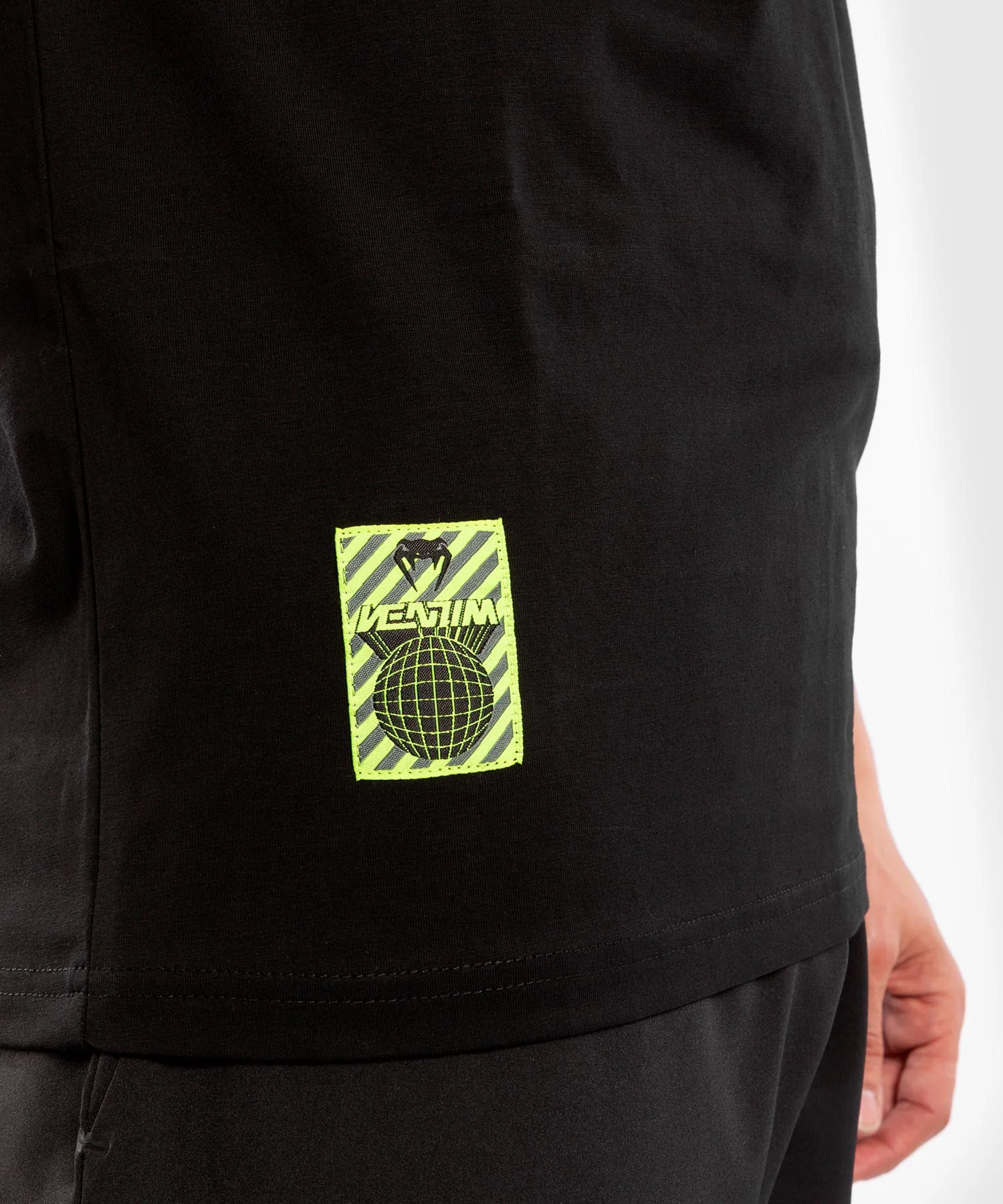 Venum Stripes T-shirt - Black - Image 5