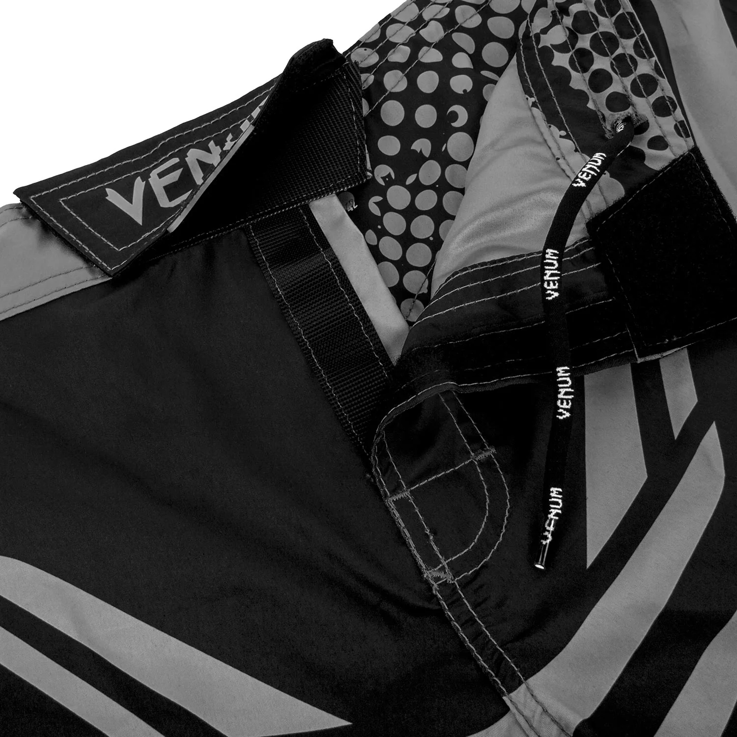 Venum Technical Fightshorts - Black/Grey - Image 5