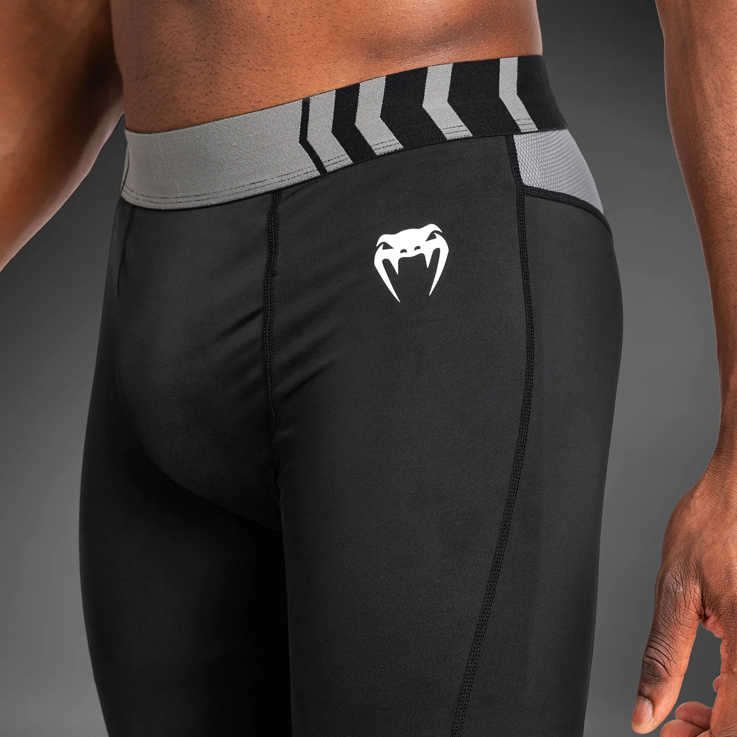 Venum Tempest Men’s Vale Tudo - Black/Grey - Image 4