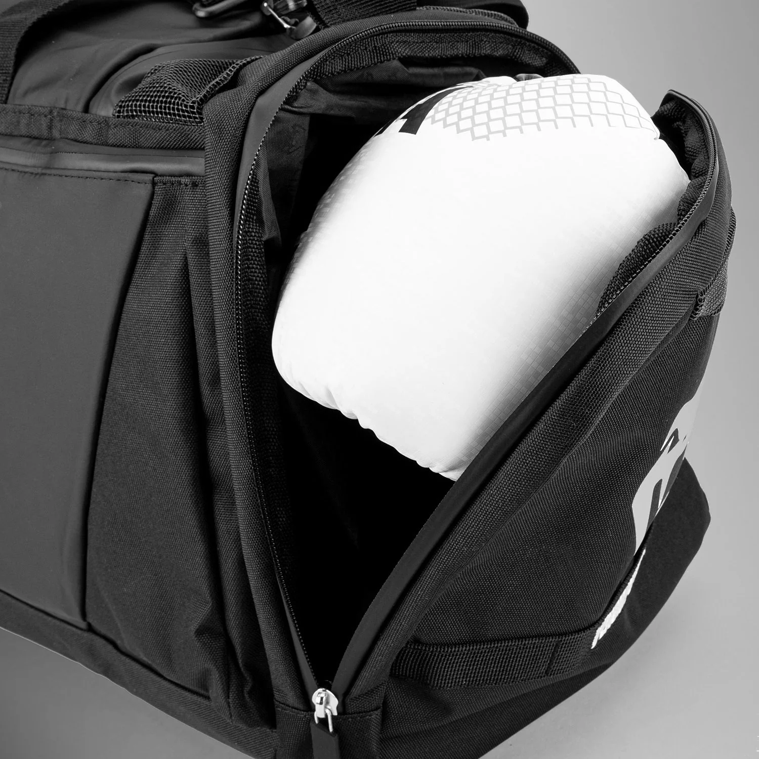 Venum Trainer Lite Evo Sports Bags - Image 9