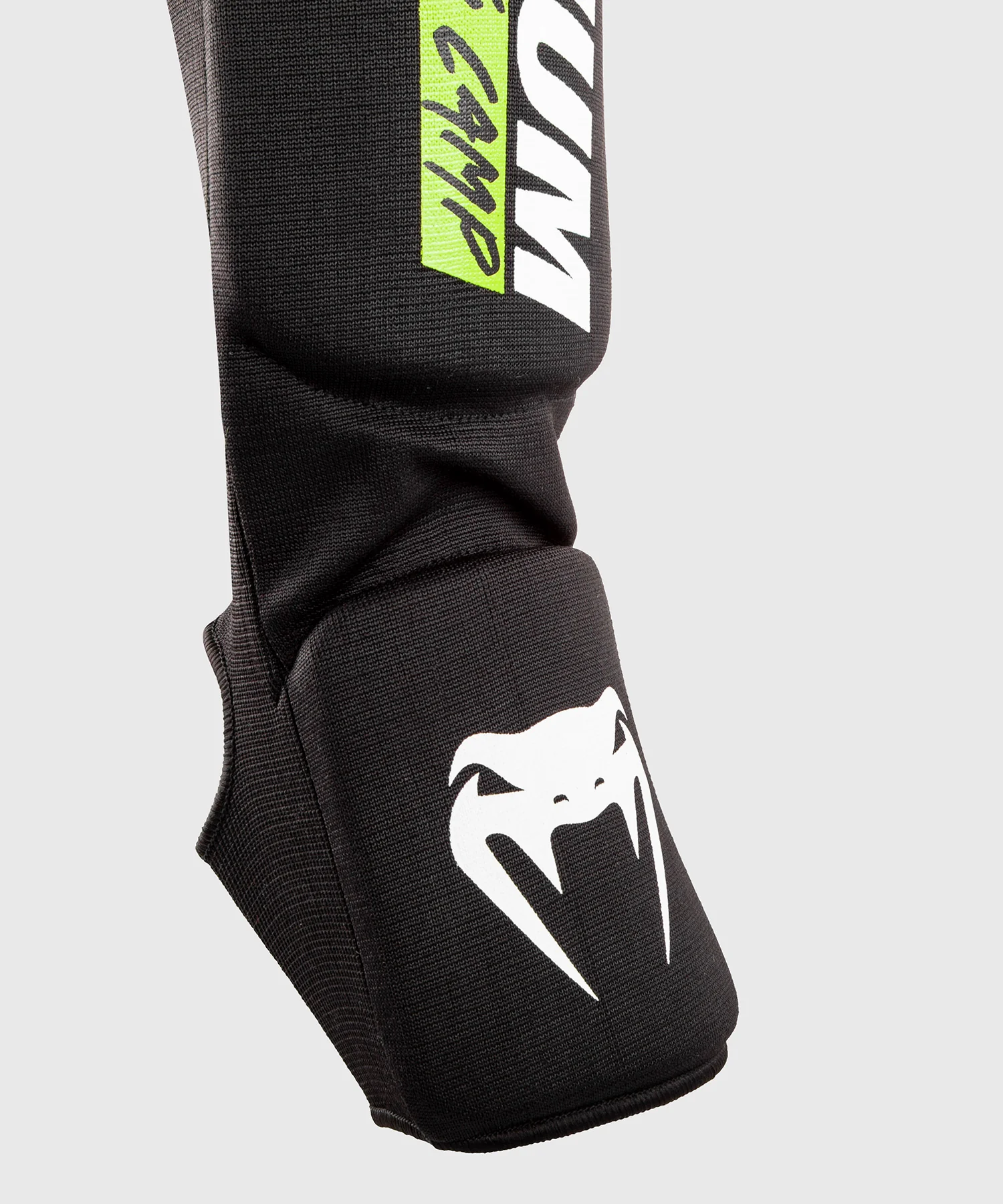 Venum Training Camp 2.0 Shin guards - Black/Neo Yellow - Image 4