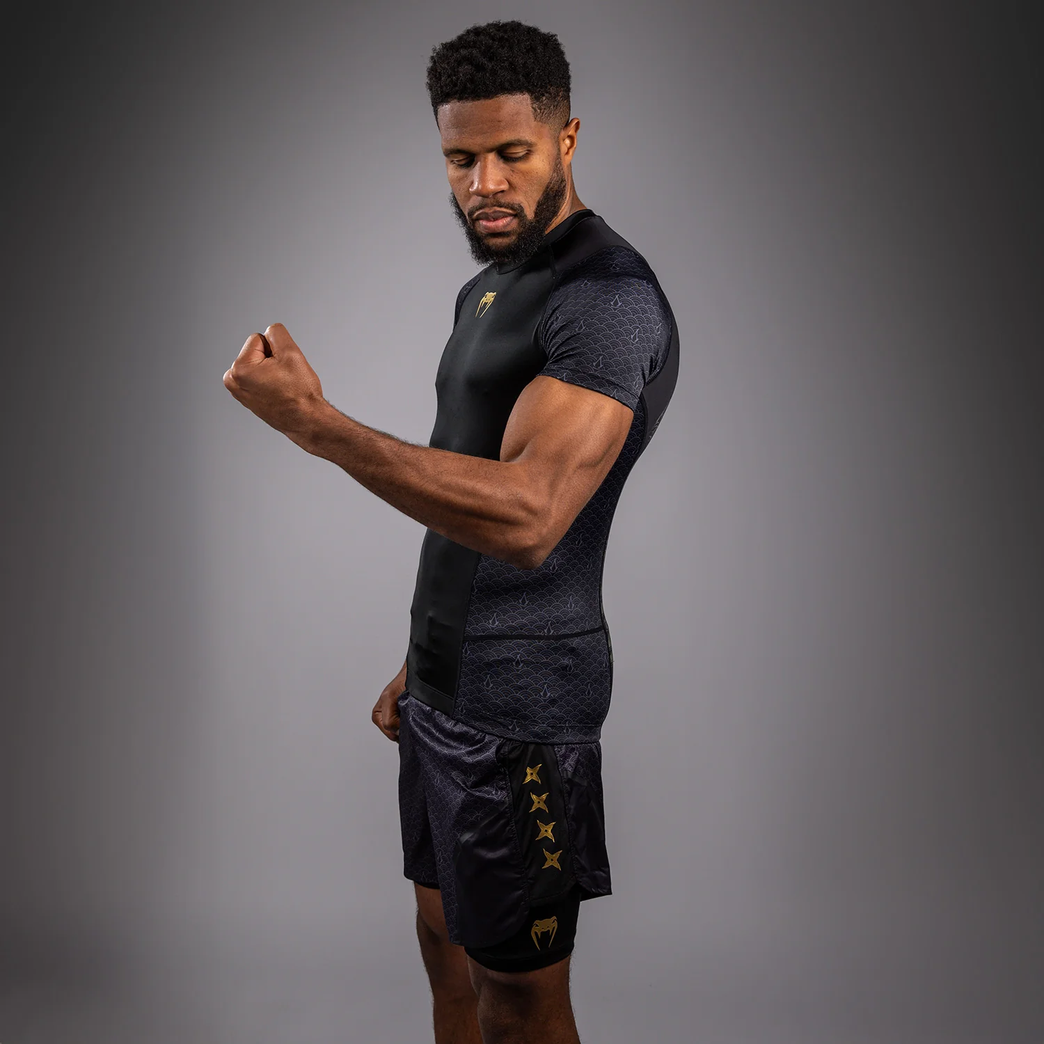 Venum x Assassin's Creed Shadows Rashguard Short Sleeve - Black - Image 2