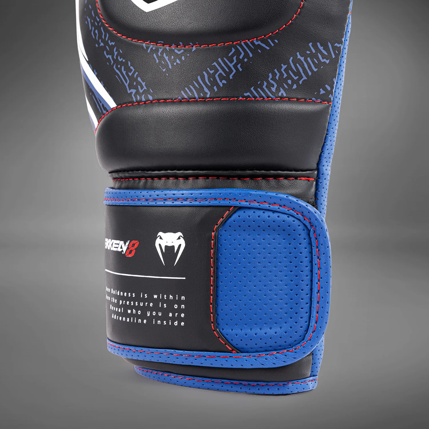 Venum x TEKKEN 8 - Jin Kazama Boxing Gloves - Blue/Black/White - Image 6