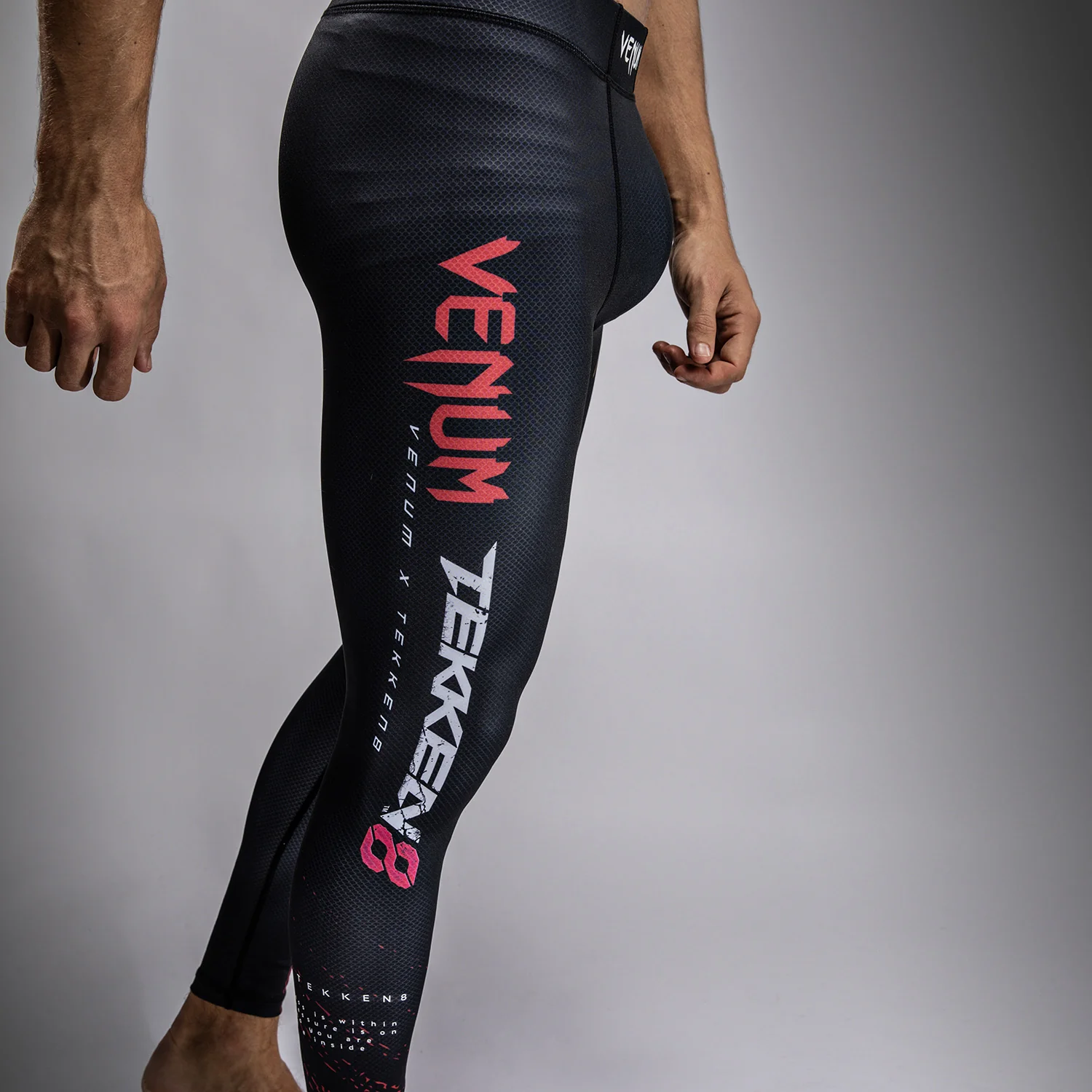 Venum x TEKKEN 8 - Marshall Law Spats - Black/Red/Gold - Image 7